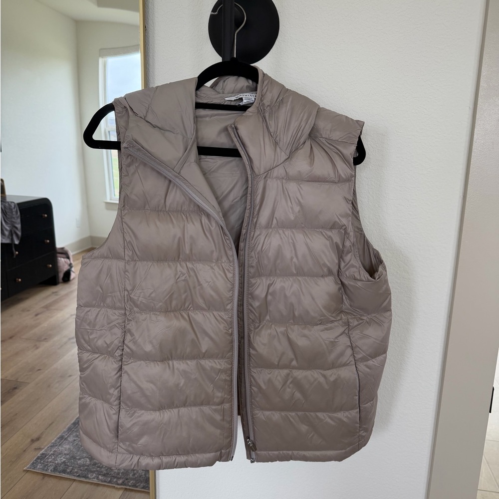 Athleta Taupe Quilted Puffer Vest